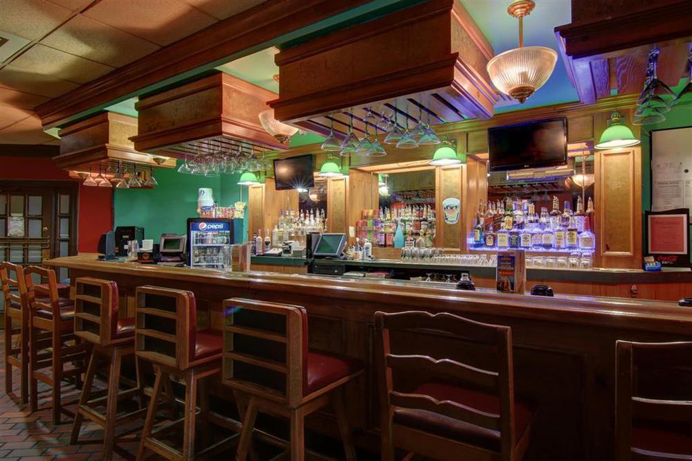 Hotel Ramada By Wyndham Macon Restaurace fotografie