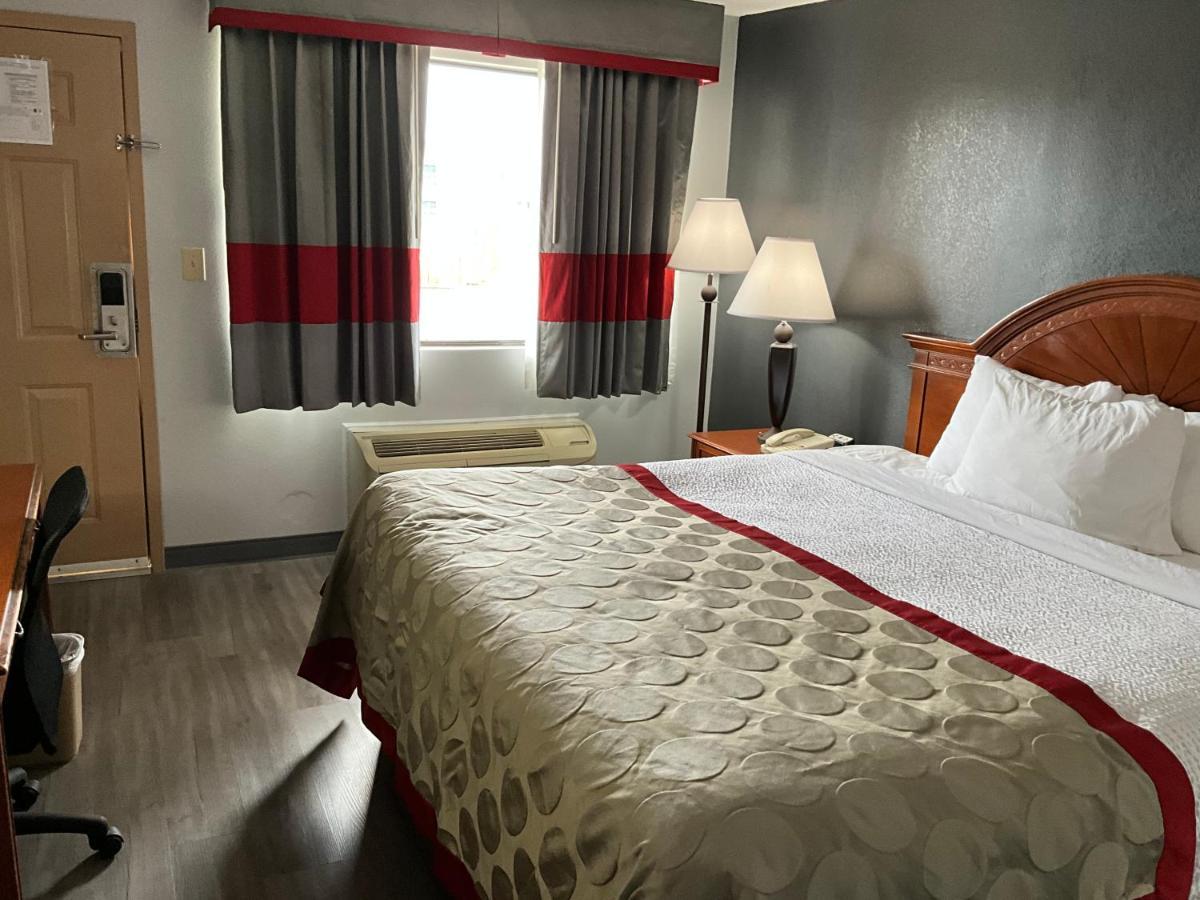 Hotel Ramada By Wyndham Macon Exteriér fotografie