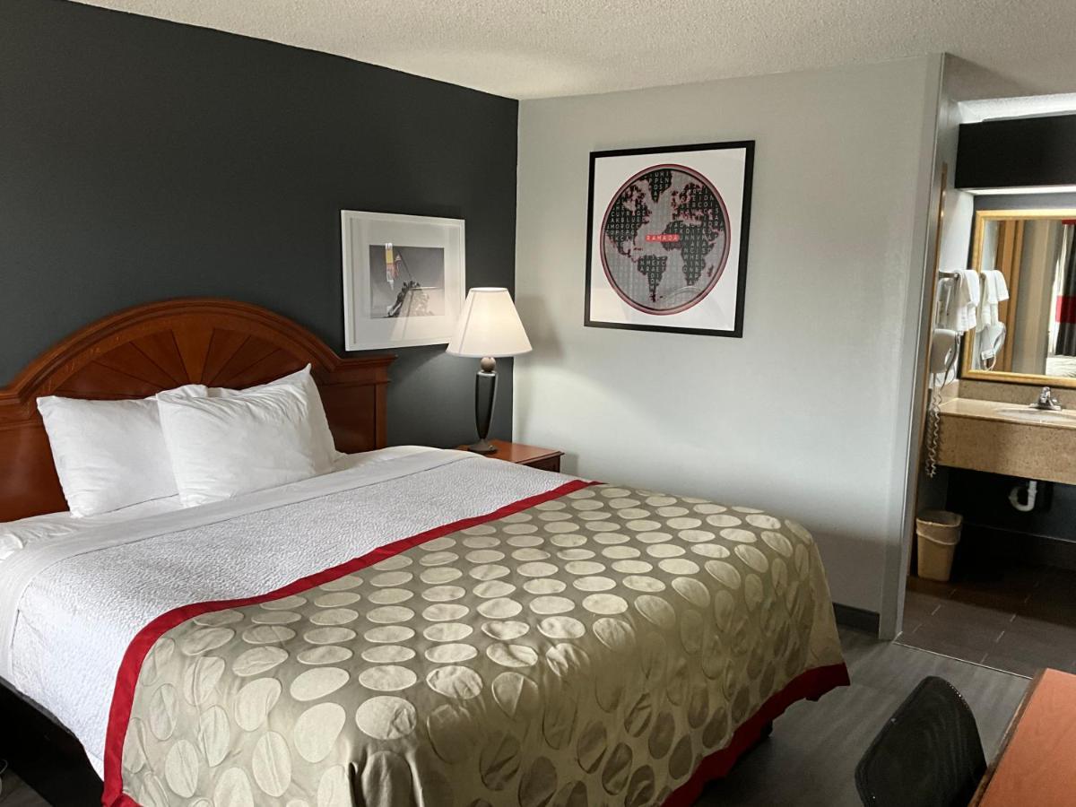 Hotel Ramada By Wyndham Macon Exteriér fotografie