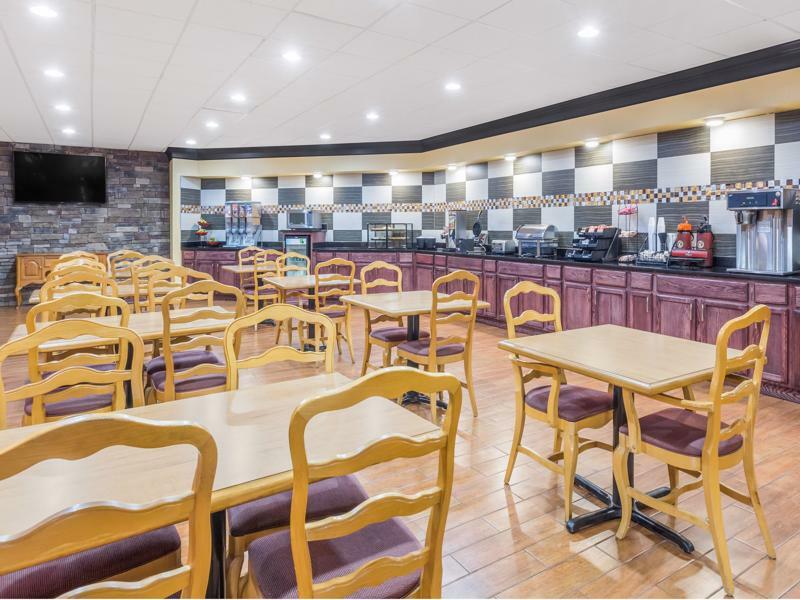 Hotel Ramada By Wyndham Macon Exteriér fotografie