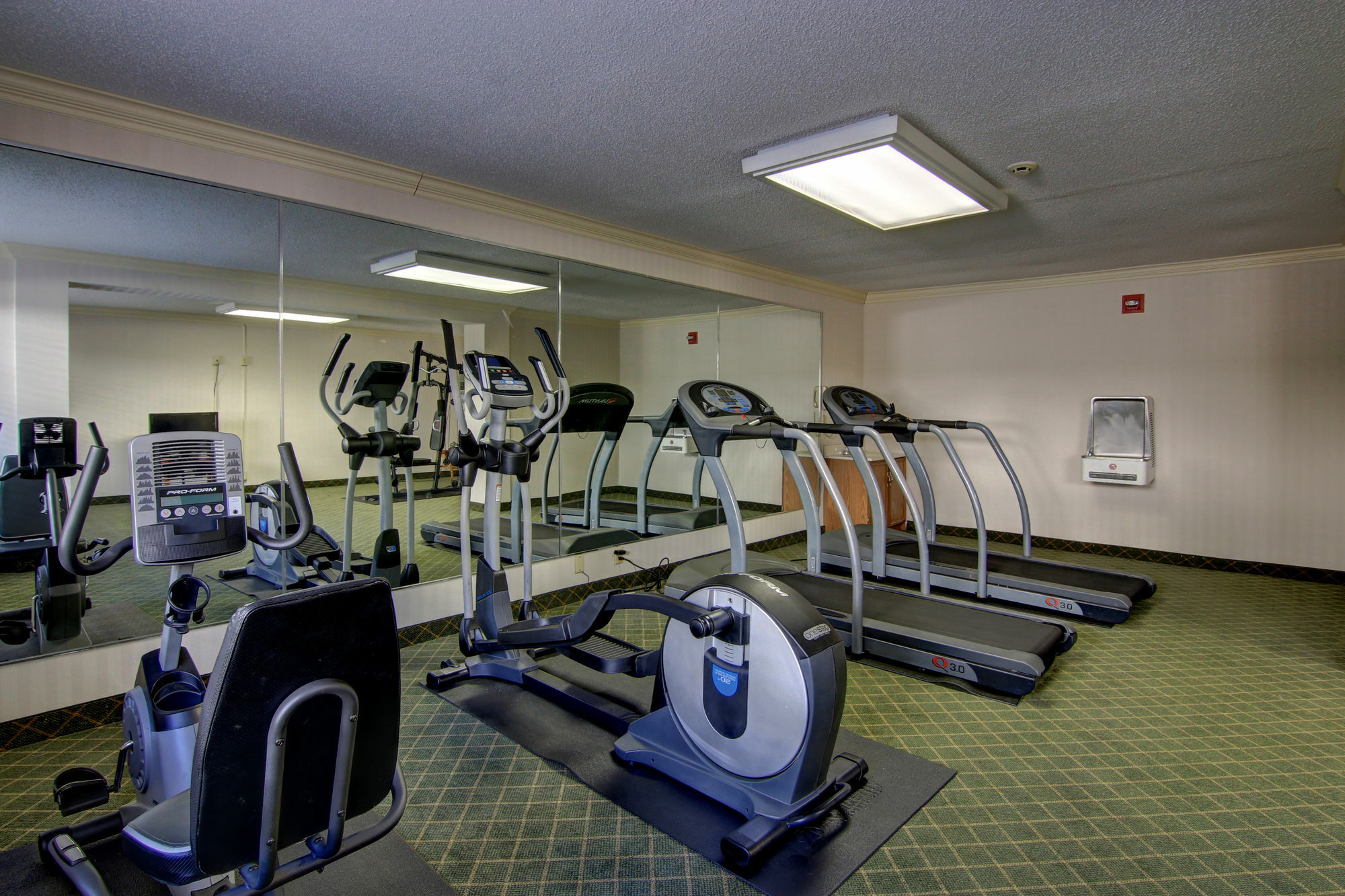 Hotel Ramada By Wyndham Macon Exteriér fotografie
